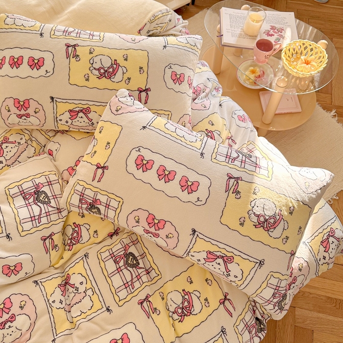 91家纺网 家纺一手货源 找家纺 呗旺鹿 2024新款高克重卡通印花毛巾绣牛奶绒四件套 蝴蝶结小狗-粉