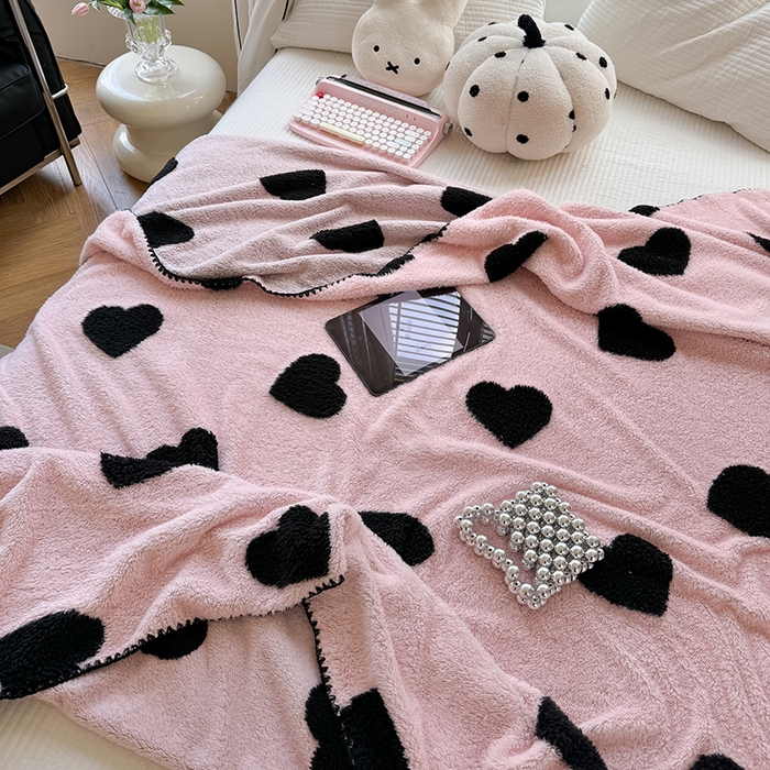 91家纺网 家纺一手货源 找家纺 吉象家纺 2024新款A类高克重棉舒绒贝壳包边毛毯 爱心粉