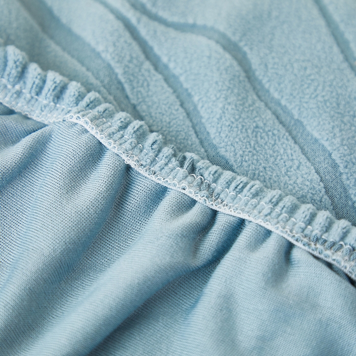 91家纺网 家纺一手货源 找家纺 丝绮鹿 2024新款雕花绒曲意系列-小扶手弧形椅套 淡蓝