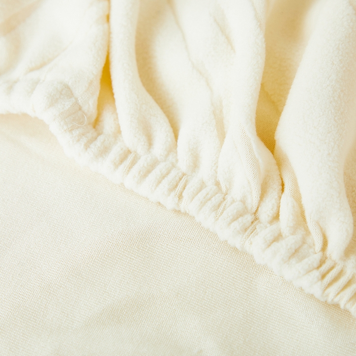 91家纺网 家纺一手货源 找家纺 丝绮鹿 2024新款雕花绒曲意系列-小扶手弧形椅套 米白