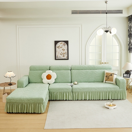 91家纺网 家纺一手货源 找家纺 （总）丝绮鹿 2024新款雕花绒曲意系列沙发套裙边款（贵妃图）