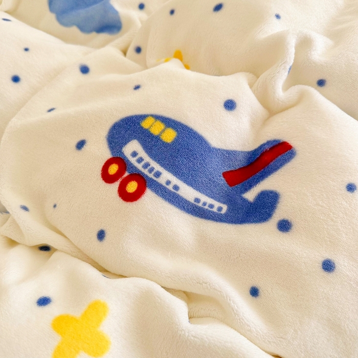 91家纺网 家纺一手货源 找家纺 呗旺鹿 2024新款高克重卡通印花毛巾绣牛奶绒四件套 小飞机