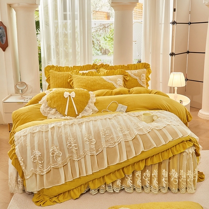 91家纺网 家纺一手货源 找家纺 2024新款加厚牛奶绒蕾丝刺绣床裙四件套-莫奈花园系列 莫奈花园-嫩黄