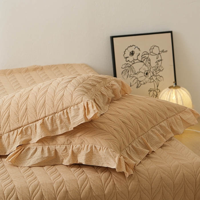 91家纺网 家纺一手货源 找家纺 上喜 热卖树叶款春秋被床盖三件套 黄色