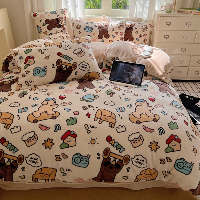 91家纺网 家纺一手货源 找家纺 红嘴企鹅 2025新款牛奶绒印花四件套 大力