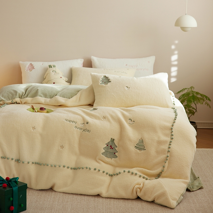 91家纺网 家纺一手货源 找家纺 安莱生活 2024新款绵羊绒工艺款圣诞毛球四件套 绵羊绒-绿色圣诞