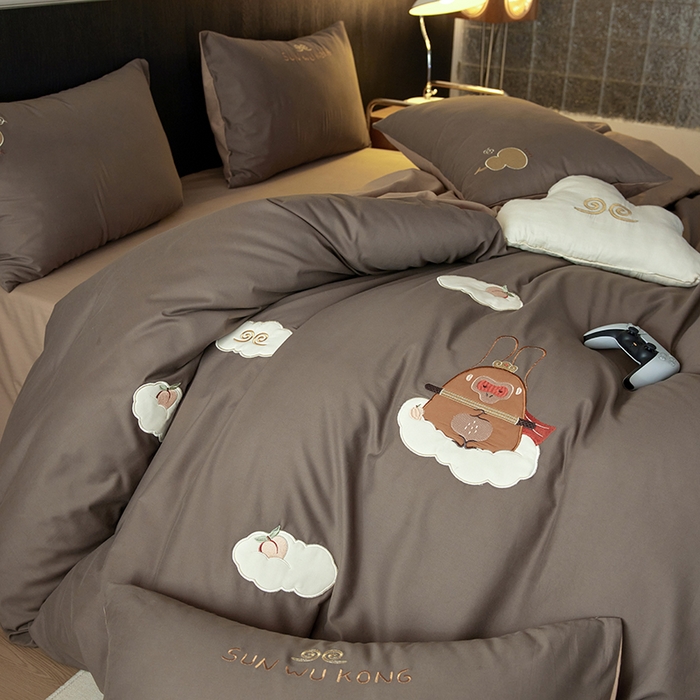 91家纺网 家纺一手货源 找家纺 安莱生活 2024新款全棉100s磨毛贴布绣-熏悟空系列 熏悟空-灰棕