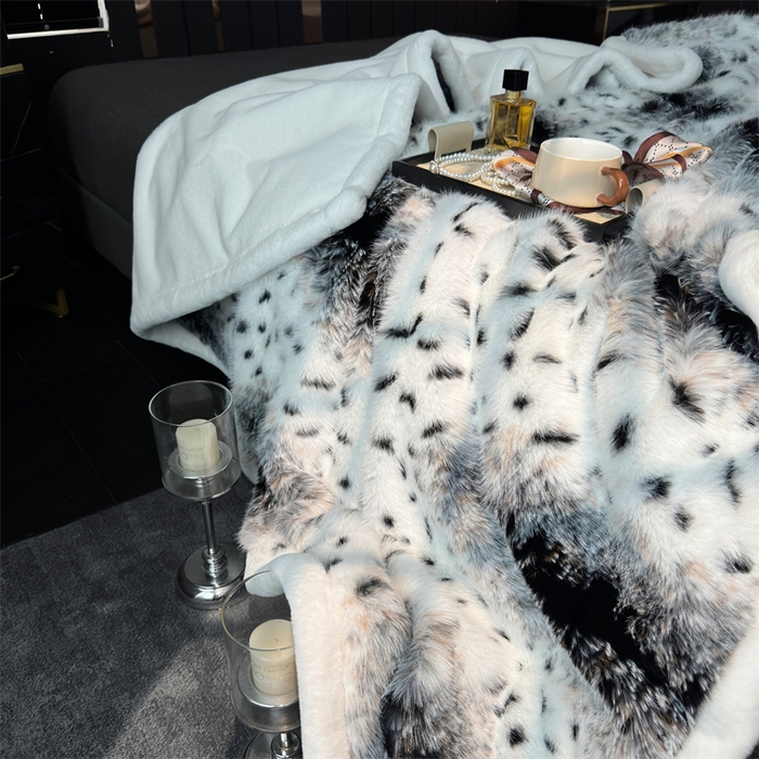 91家纺网 家纺一手货源 找家纺 凯轩毛毛毯毯子网销专供 2024新款仿皮草轻毛毛毯毯子-魅影系列 绮梦