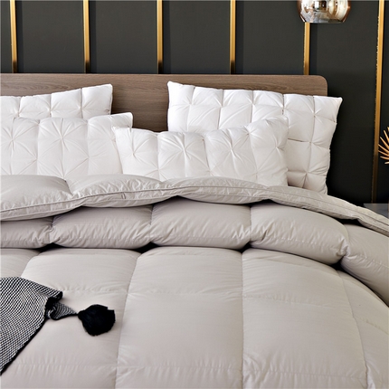 91家纺网 家纺一手货源 找家纺 （总）厂家金银羽绒被壳自充绒被套内胆单层半成品高密棉防钻绒面料批发