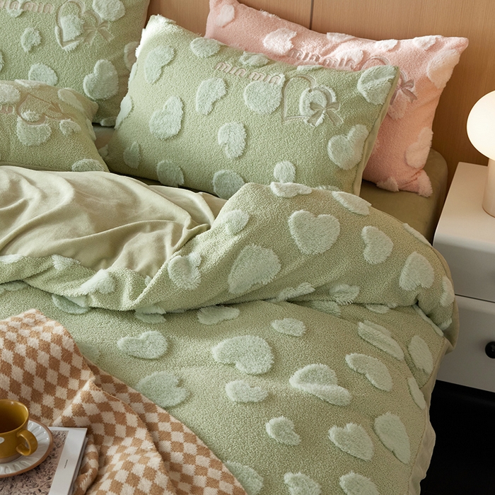 91家纺网 家纺一手货源 找家纺 （总）安莱生活 2024新款minmin泰迪绒立体提花爱心四件套