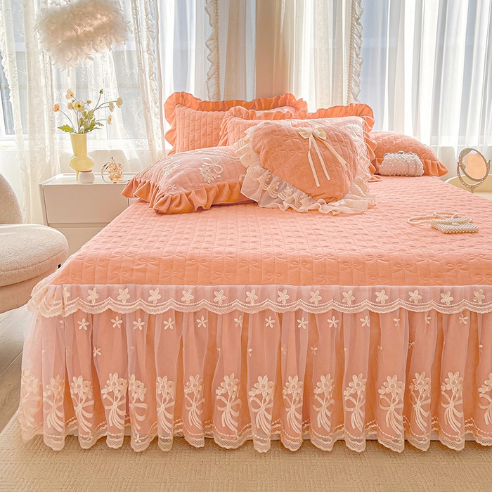 91家纺网 家纺一手货源 找家纺 （总）2024新款加厚牛奶绒蕾丝刺绣床裙单床裙-莫奈花园系列