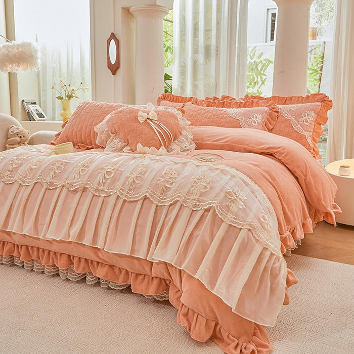 91家纺网 家纺一手货源 找家纺 2024新款加厚牛奶绒蕾丝刺绣床裙四件套-莫奈花园系列 莫奈花园-梦幻玉