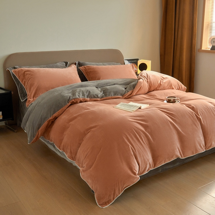 91家纺网 家纺一手货源 找家纺 万盛家纺 2025新款德芙绒牛奶绒法莱绒水晶绒双拼四件套 砖红-咖灰