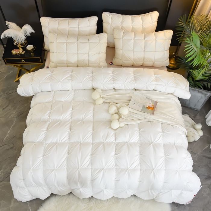 91家纺网 家纺一手货源 找家纺 （总）厂家加工定制80s贡缎全棉柔赛丝扭花羽绒被壳 钻绒鹅绒被内胆芯面