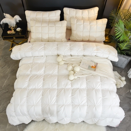 91家纺网 家纺一手货源 找家纺 （总）厂家加工定制80s贡缎全棉柔赛丝扭花羽绒被壳 钻绒鹅绒被内胆芯面