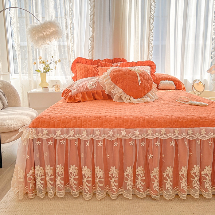 91家纺网 家纺一手货源 找家纺 2024新款加厚牛奶绒蕾丝刺绣床裙单床裙-莫奈花园系列 莫奈花园-爱玛橙