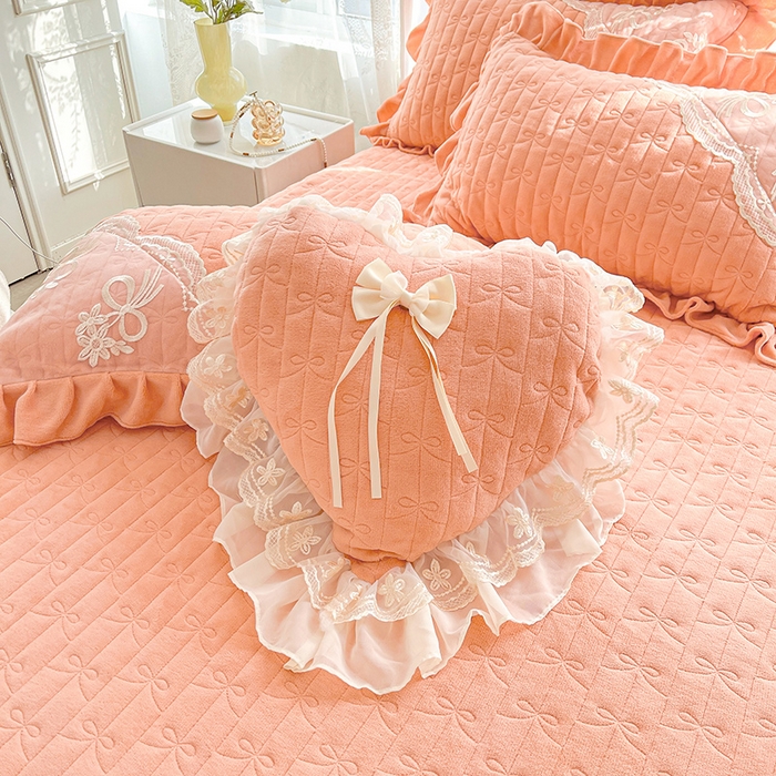 91家纺网 家纺一手货源 找家纺 （总）2024新款加厚牛奶绒蕾丝刺绣床裙单床裙-莫奈花园系列