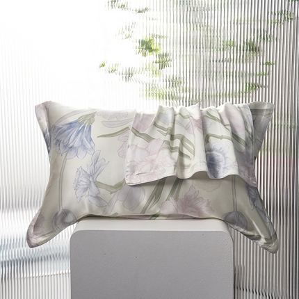 2024新款真丝天丝数码印花枕套 康乃馨