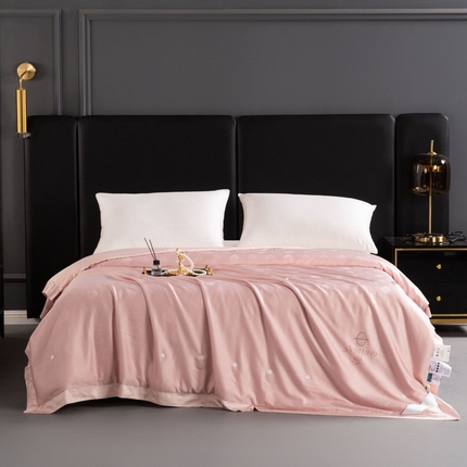 91家纺网 家纺一手货源 找家纺 （总）全棉贡缎大提花蚕丝被结婚双宫桑黄金蚕丝春秋被冬被子母被批发