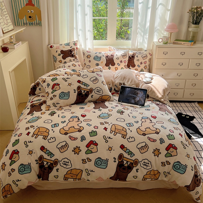 91家纺网 家纺一手货源 找家纺 红嘴企鹅 2025新款牛奶绒印花四件套 大力