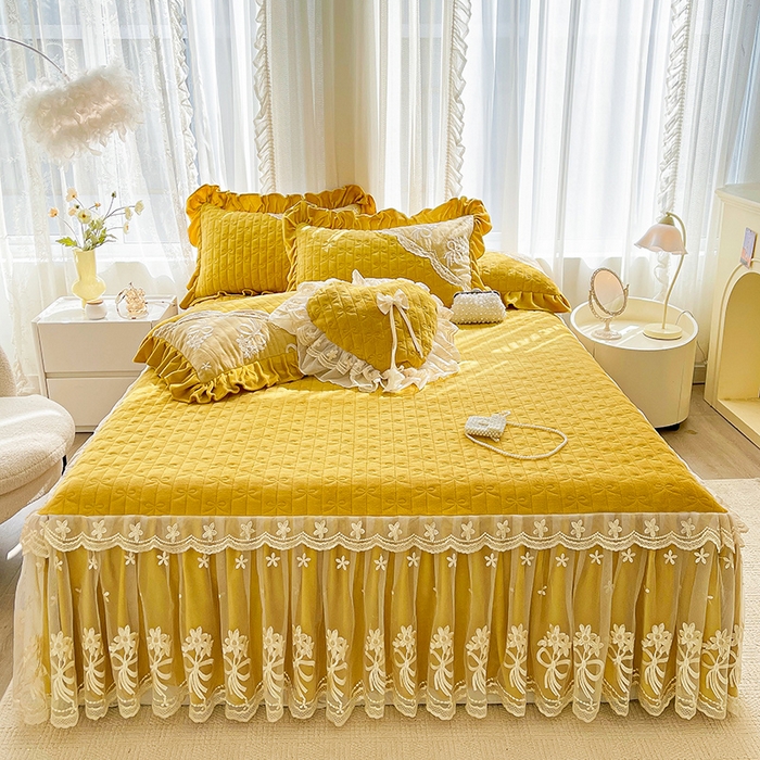 91家纺网 家纺一手货源 找家纺 2024新款加厚牛奶绒蕾丝刺绣床裙单床裙-莫奈花园系列 莫奈花园-嫩黄