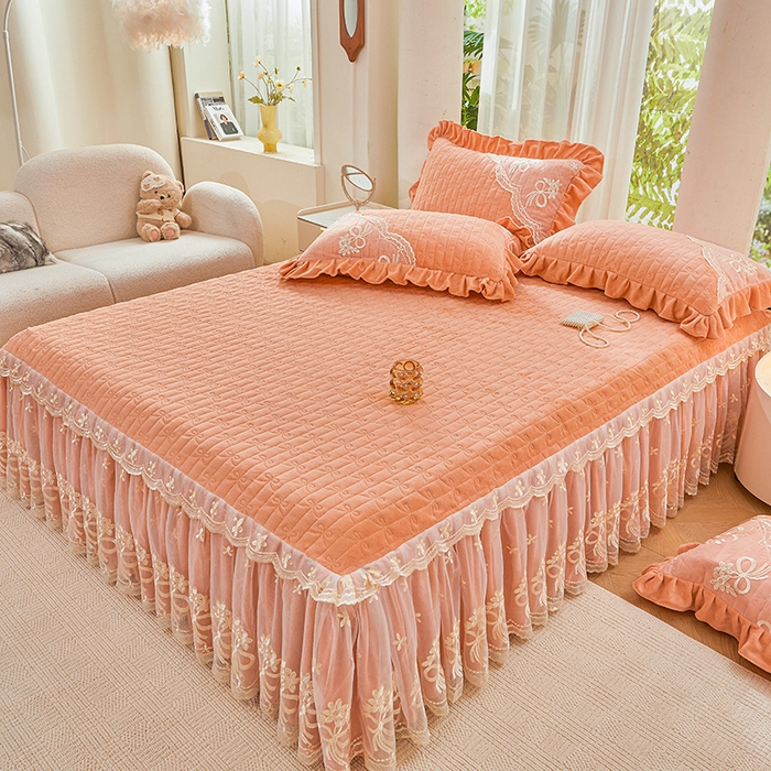 91家纺网 家纺一手货源 找家纺 （总）2024新款加厚牛奶绒蕾丝刺绣床裙四件套-莫奈花园系列