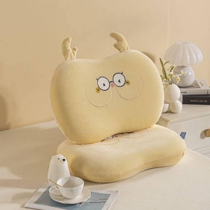 91家纺网 家纺一手货源 找家纺 （总）麦肯锡 2024新款眼镜熊猫肚枕枕头枕芯