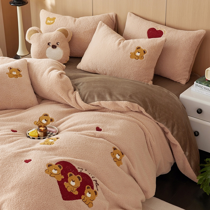 91家纺网 家纺一手货源 找家纺 （总）安莱生活 2024新款绵羊绒毛巾绣四件套