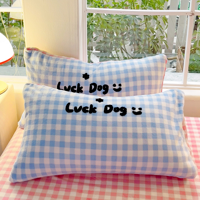 91家纺网 家纺一手货源 找家纺 眠帛家居 2024新款高克重牛奶绒毛巾绣加印大版卡通四件套系列二 旺仔