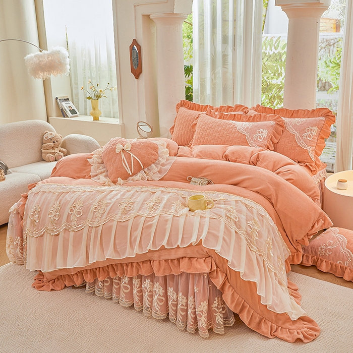 91家纺网 家纺一手货源 找家纺 2024新款加厚牛奶绒蕾丝刺绣床裙四件套-莫奈花园系列 莫奈花园-梦幻玉