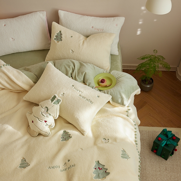 91家纺网 家纺一手货源 找家纺 安莱生活 2024新款绵羊绒工艺款圣诞毛球四件套 绵羊绒-绿色圣诞