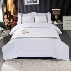 91家纺网 家纺一手货源 找家纺 （总）三俏家纺 2025新款星级酒店宾馆民宿四件套140克斜纹加厚酒店布草,纯白色-140克斜纹加厚,凤尾金-140克斜纹加厚,复古金-140克斜纹加厚,复古咖-140克斜纹加厚,复古兰-140克斜纹加厚,高级灰-140克斜纹加厚,国朝兰-140克斜纹加厚,花瓶金-140克斜纹加厚,金叶兰-140克斜纹加厚