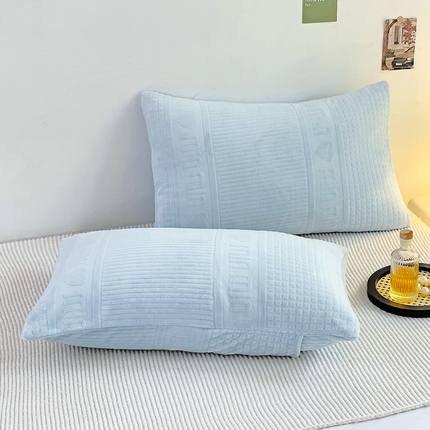 漫时光 2025新款牛奶绒烂花枕套 min-蓝