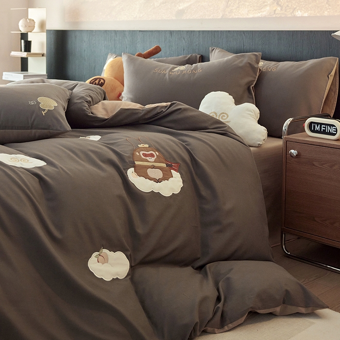 91家纺网 家纺一手货源 找家纺 安莱生活 2024新款全棉100s磨毛贴布绣-熏悟空系列 熏悟空-灰棕