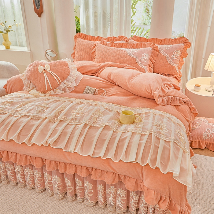 91家纺网 家纺一手货源 找家纺 2024新款加厚牛奶绒蕾丝刺绣床裙四件套-莫奈花园系列 莫奈花园-梦幻玉