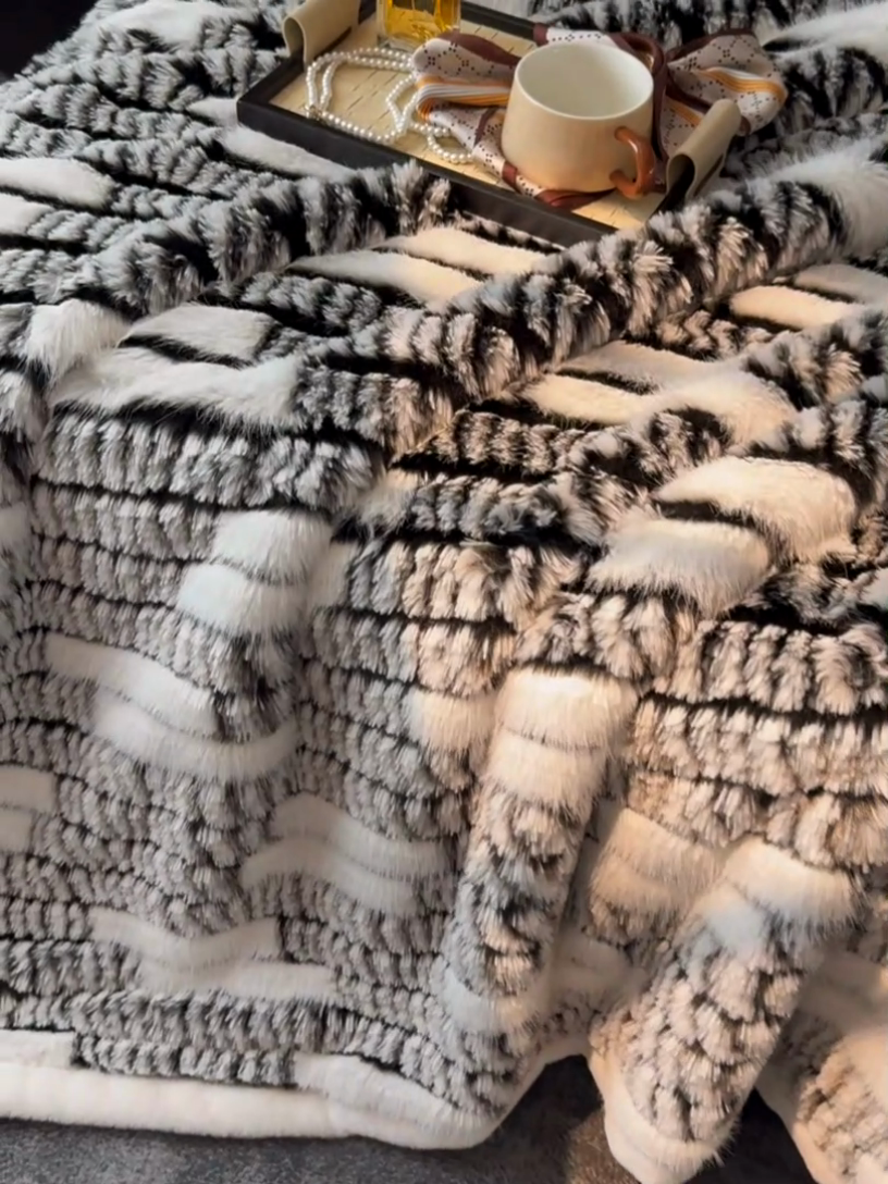 91家纺网 家纺一手货源 找家纺 凯轩毛毛毯毯子网销专供 2024新款仿皮草轻毛毛毯毯子-魅影系列 魅影
