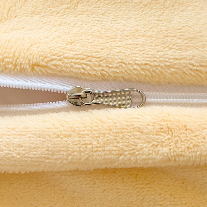 91家纺网 家纺一手货源 找家纺 眠帛家居 2024新款高克重牛奶绒毛巾绣加印大版卡通四件套系列二 点点兔