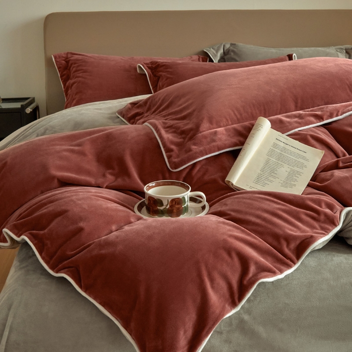 91家纺网 家纺一手货源 找家纺 万盛家纺 2025新款德芙绒牛奶绒法莱绒水晶绒双拼四件套 晨曦红-米灰