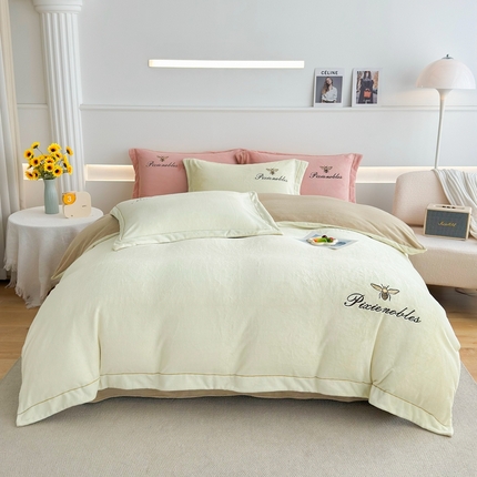 91家纺网 家纺一手货源 找家纺 （总）皇谱家纺 2024新款牛奶绒刺绣四件套