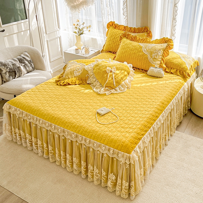 91家纺网 家纺一手货源 找家纺 2024新款加厚牛奶绒蕾丝刺绣床裙单床裙-莫奈花园系列 莫奈花园-嫩黄