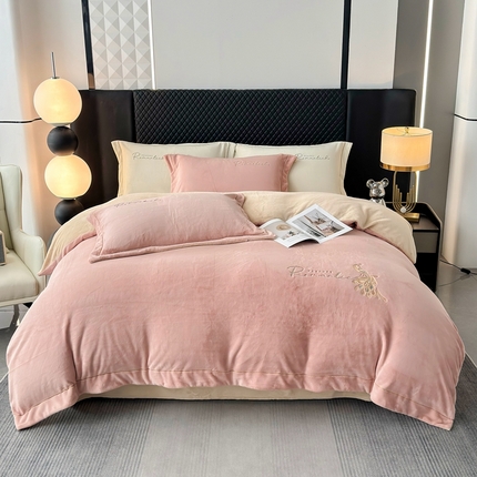 91家纺网 家纺一手货源 找家纺 （总）皇谱家纺 2024新款牛奶绒刺绣四件套