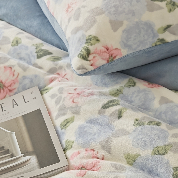 91家纺网 家纺一手货源 找家纺 时光里 2024新款230克牛奶绒印花四件套 漫兮