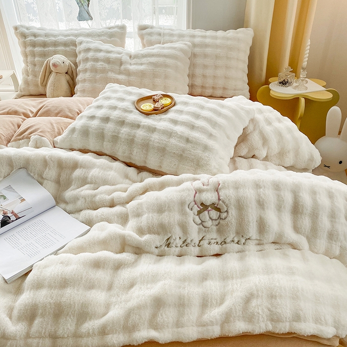 91家纺网 家纺一手货源 找家纺 （总）潮邦创意家居 2025新款牛奶绒小米兔牛奶绒泡泡兔绒牛奶绒保暖四件套（含买家秀）