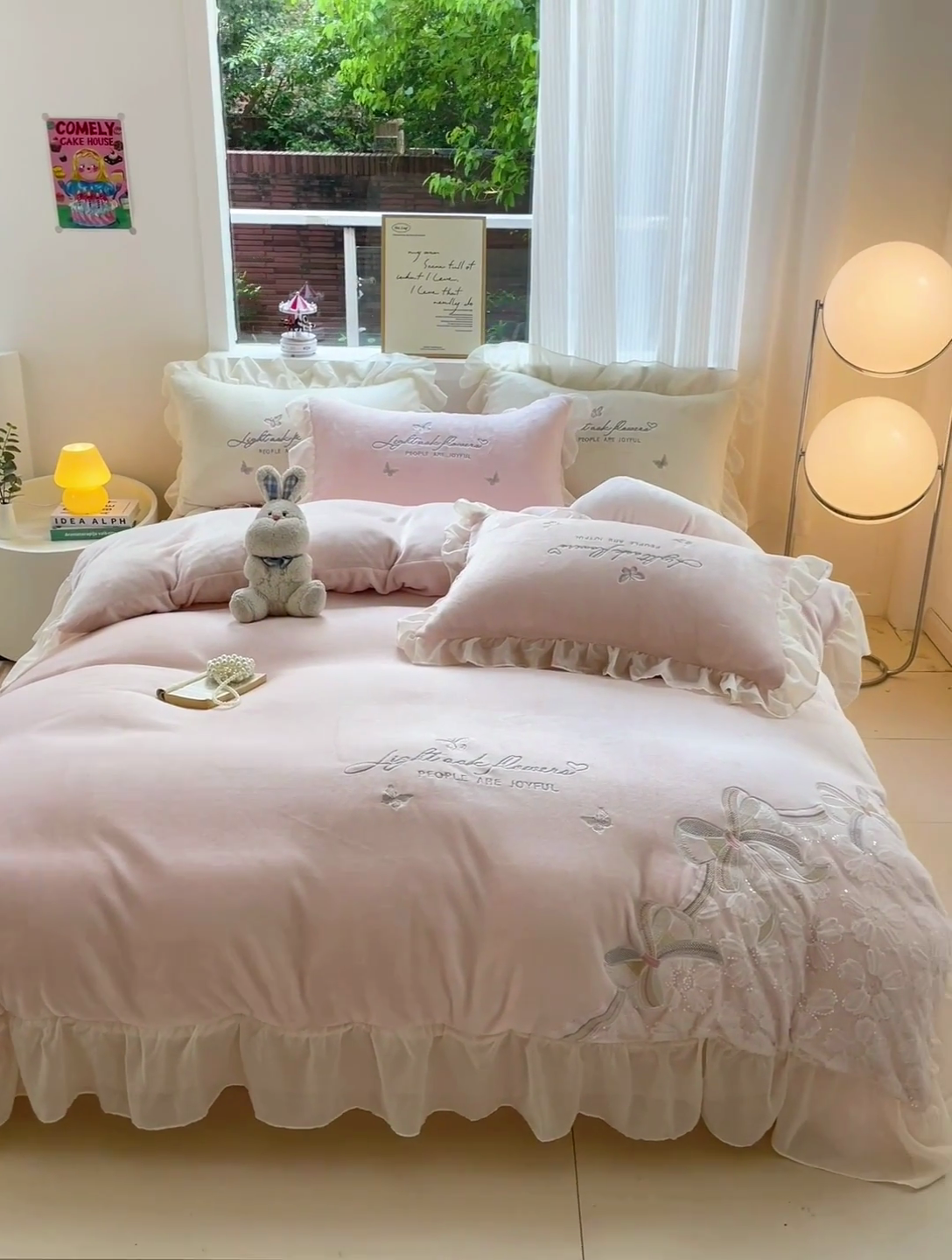 91家纺网 家纺一手货源 找家纺 娜娜 2024新款法式花边牛奶绒刺绣四件套-郁金香-同心结系列 同心结-粉