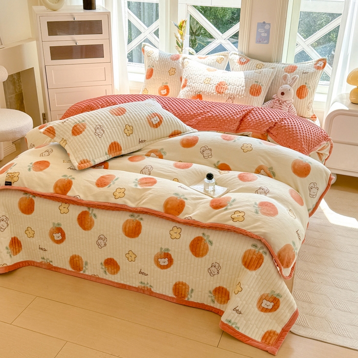 91家纺网 家纺一手货源 找家纺 梦可莱家居 2024新款牛奶豆豆绒印花床盖四件套 红橙