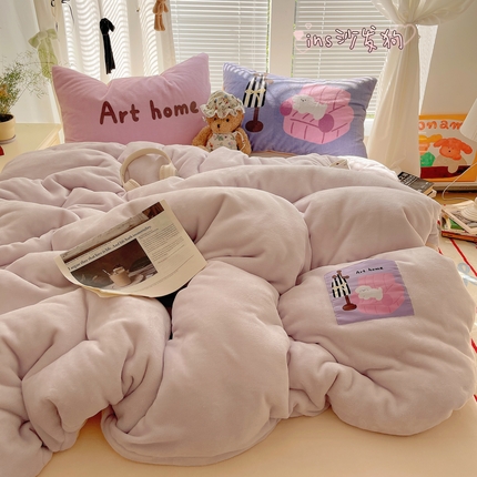 91家纺网 家纺一手货源 找家纺 （总）顾里家纺 2024新款ins韩风甜感刺绣标牛奶绒四件套