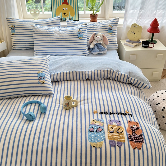 91家纺网 家纺一手货源 找家纺 娜娜 2024新款加厚保暖高克重牛奶绒毛巾绣四件套 牛奶绒抱抱熊