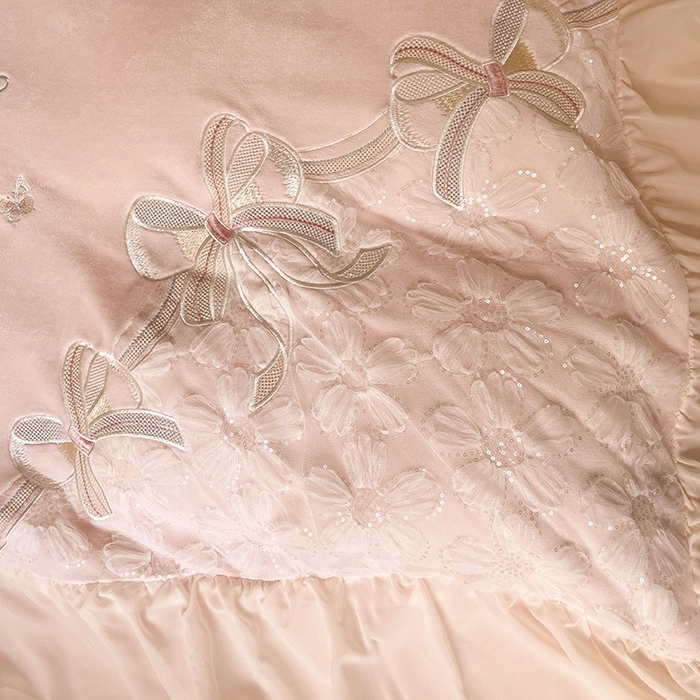 91家纺网 家纺一手货源 找家纺 娜娜 2024新款法式花边牛奶绒刺绣四件套-郁金香-同心结系列 同心结-粉