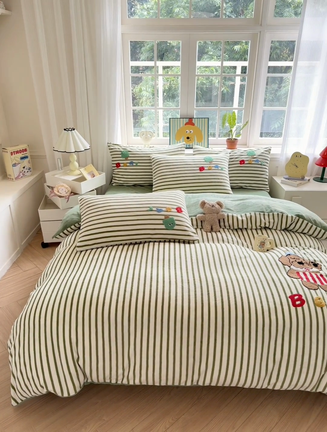 91家纺网 家纺一手货源 找家纺 娜娜 2024新款加厚保暖高克重牛奶绒毛巾绣四件套 牛奶绒皮皮熊