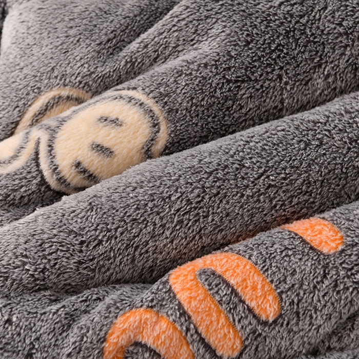 91家纺网 家纺一手货源 找家纺 锦逸家居 2024新款AB版雪花绒冬被羊羔绒冬被被子被芯春秋被 幸福小熊